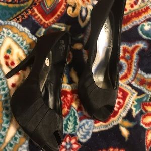 Kelly & Katie black nylon size 8